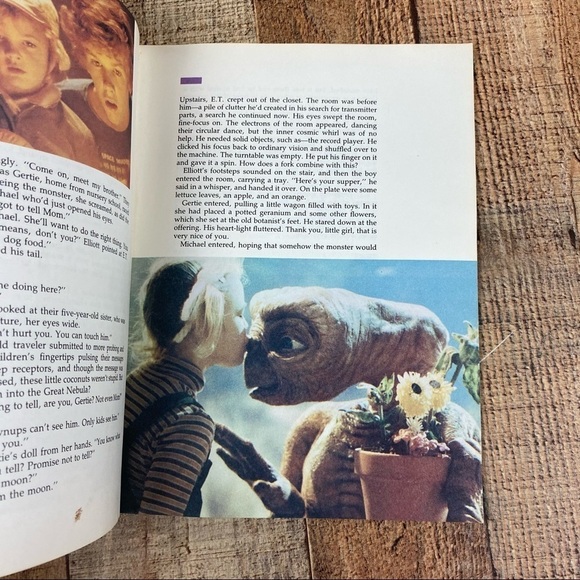 ET Extra Terrestrial Storybook 1982 Vintage Movie Photos Collectible - Picture 3 of 7